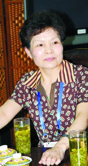 王秀兰一杯茶映衬出百年坚守