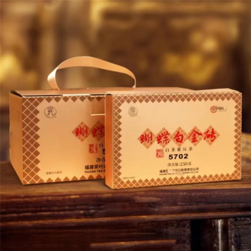 中茶蝴蝶白茶  5702蝴蝶白金砖  福鼎白茶  2022年  250克/盒
